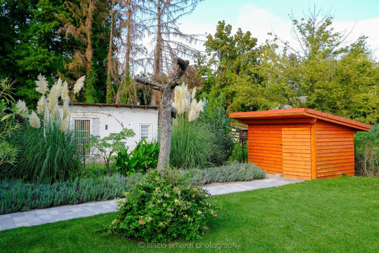 Ciprus Porta Apartmanok Balatonkenese Exterior photo